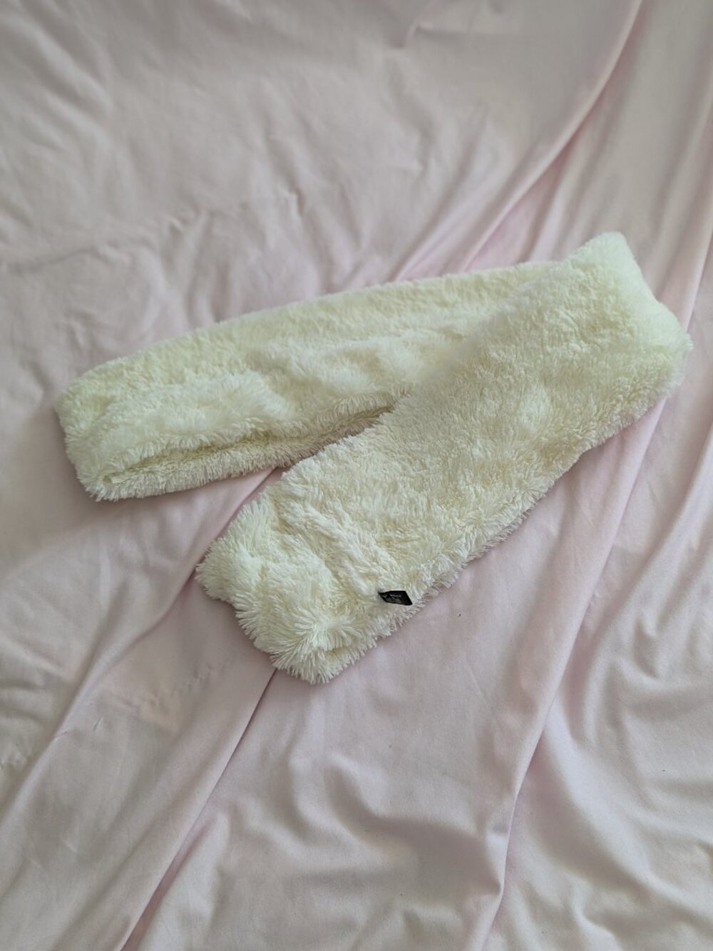 Lavello Off-White Posh Plush Infinity Scarf